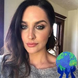 Meet your Posher, Jessica l.